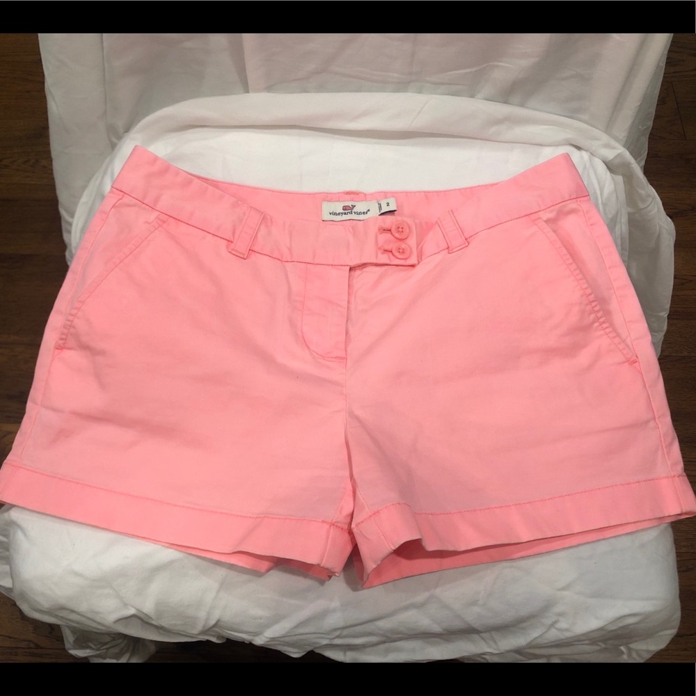 Vineyard Vines Short